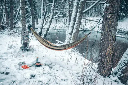 hammock camping in cold weather
